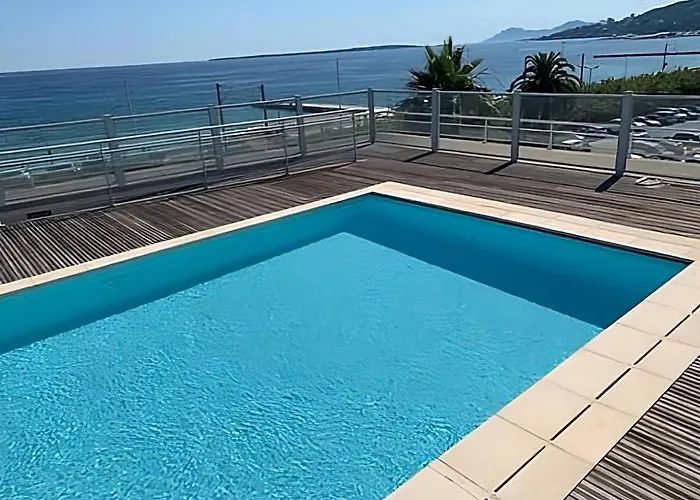 Rooftop Pool, Private Garden, At The Sand Beach!