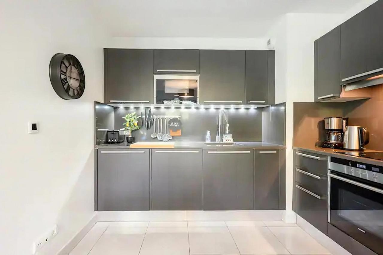 Rooftop Pool, Private Garden, At The Beach! Appartement Antibes